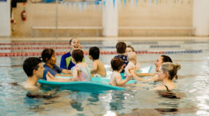 Aquatots starting swimming lessons